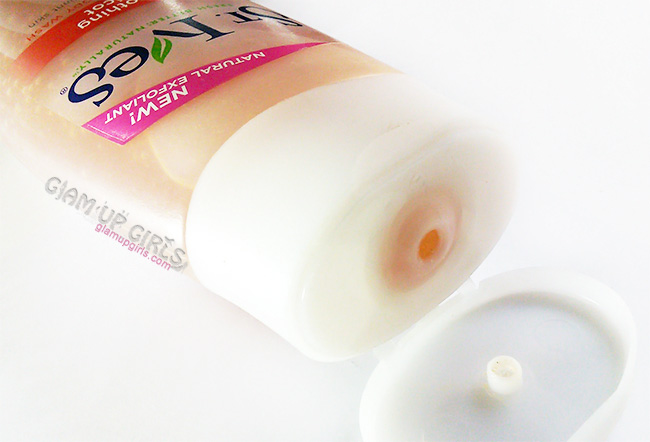 St. Ives Smoothing Apricot Shower Gel - Review
