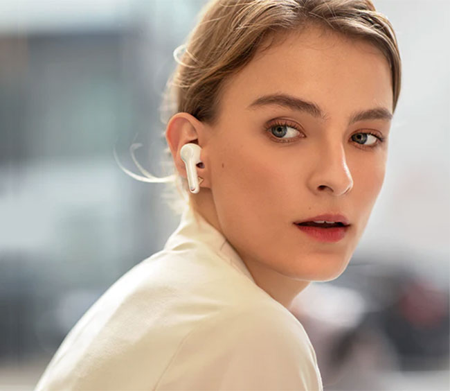 5 Amazing Uses Of BT Earbuds You Did Not Know Before 5 Amazing Uses Of BT Earbuds You Did Not Know Before