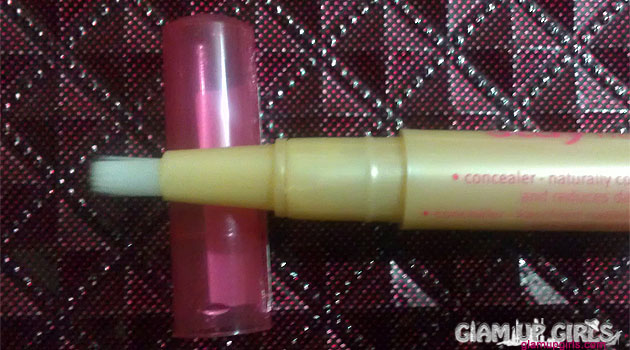 Essence stay natural concealer