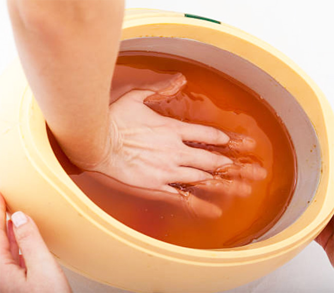 Benefits of Paraffin Wax Manicure and How to do it Home Benefits of Paraffin Wax Manicure and How to do it Home