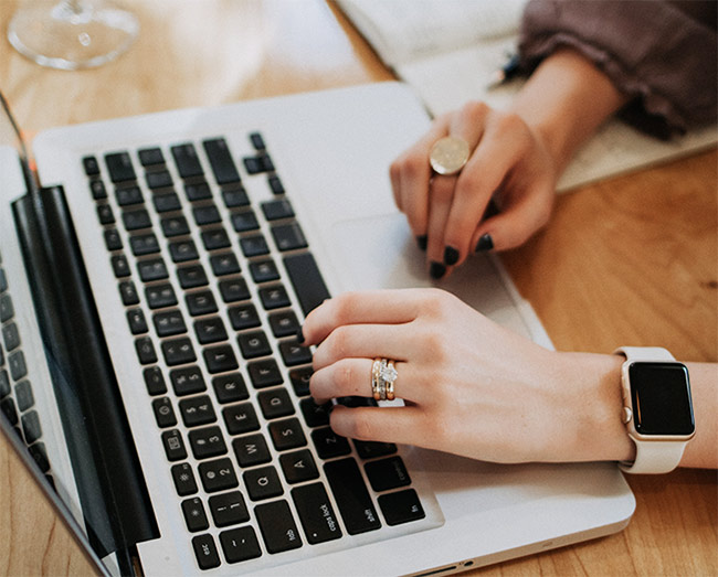 Top 10 Latest Tech Accessories for Girls Top 10 Latest Tech Accessories for Girls